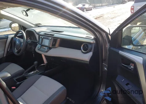 2014 Toyota Rav4 Xle z USA, uszkodzony, nr VIN 2T3RFREV5EW162000